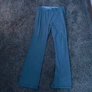 Grey flare out leggings